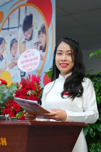 Hoàng Thị Thơ